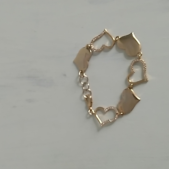 Jewelry - Heart bracelet